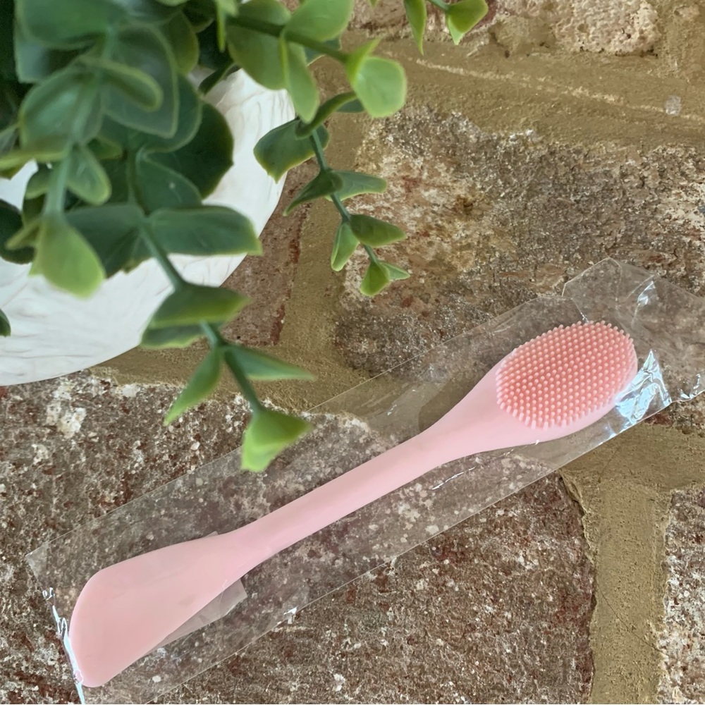 ✨$5✨ 100% Pure | Pink Mask Spoon